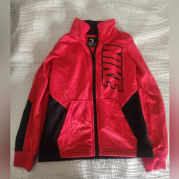Boys size 5 Nike Jacket - Picture 1 of 3